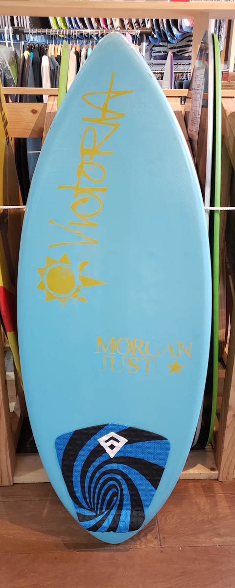 ショッピング人気 世界のスキムボードの先駆け的ブランド（ビクトリア スキムボード） サーフィン